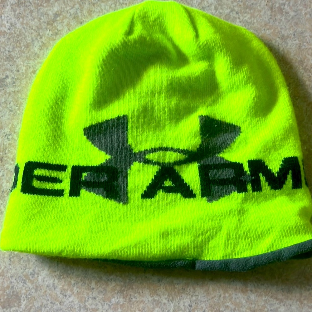 💥Under Armour Neon Yellow and Grey Beanie